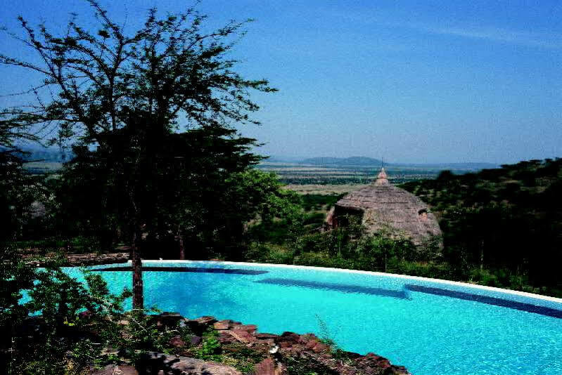 Serengeti Serena Safari Lodge Exterior foto